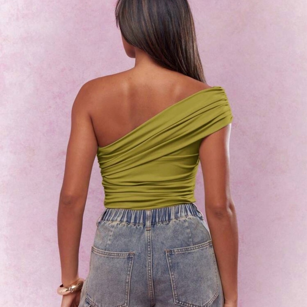 Missguided Lime Green Asymmetric Bodysuit - Picture 2 of 3